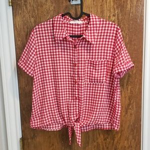 Cropped red and white checkered front tie blouse